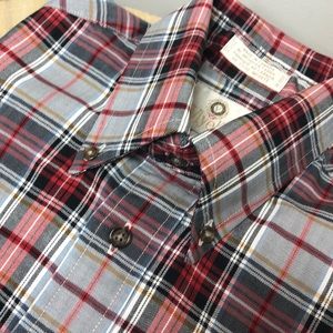 Men’s plaid shirt